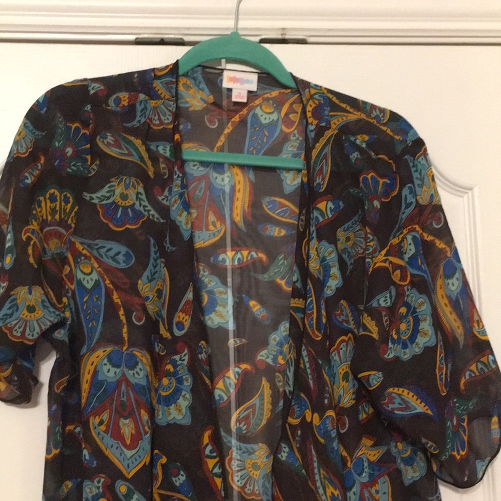 LuLaRoe Small paisley Shirley